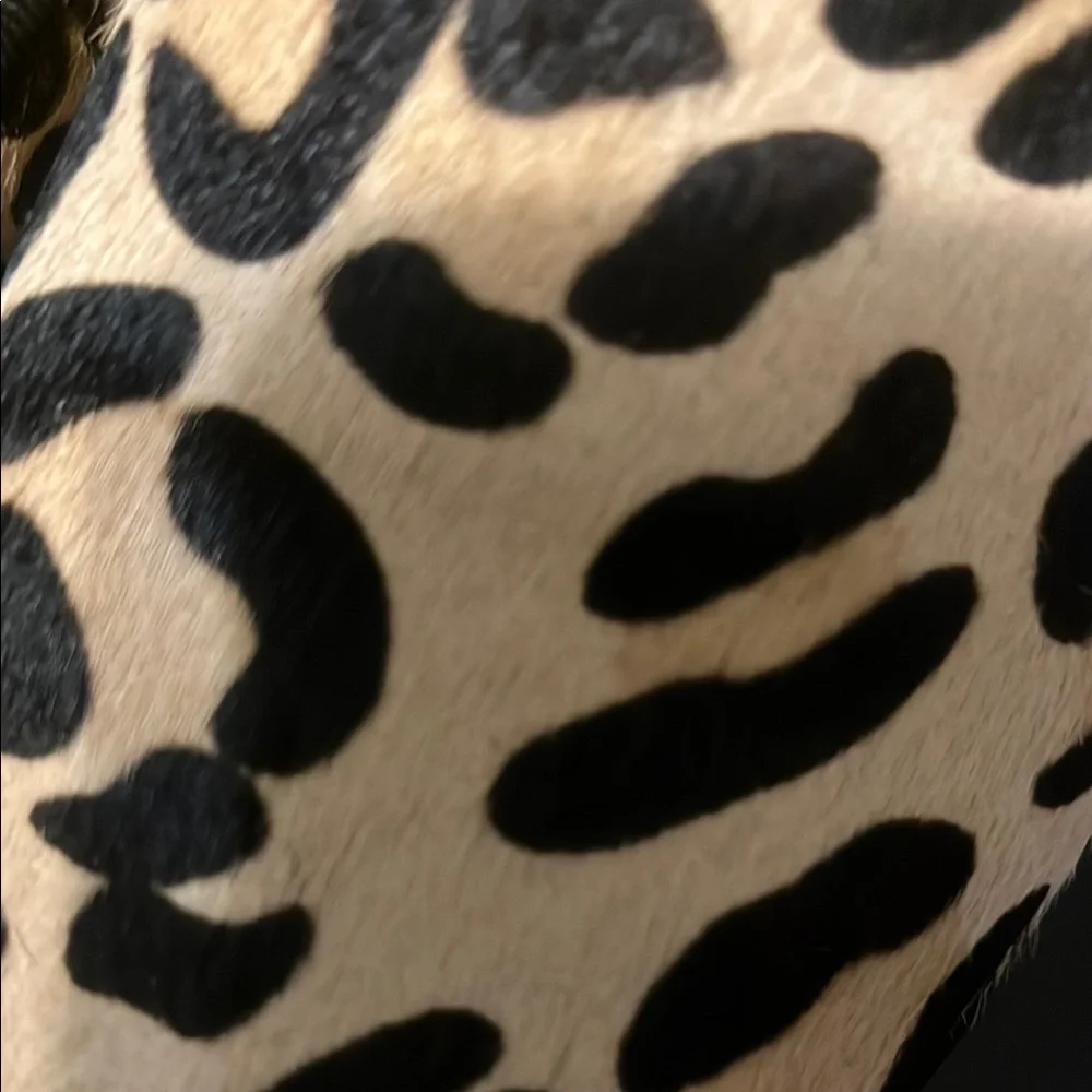 Me Too Women's Leopard Print Loafers - Picture 7 of 7
